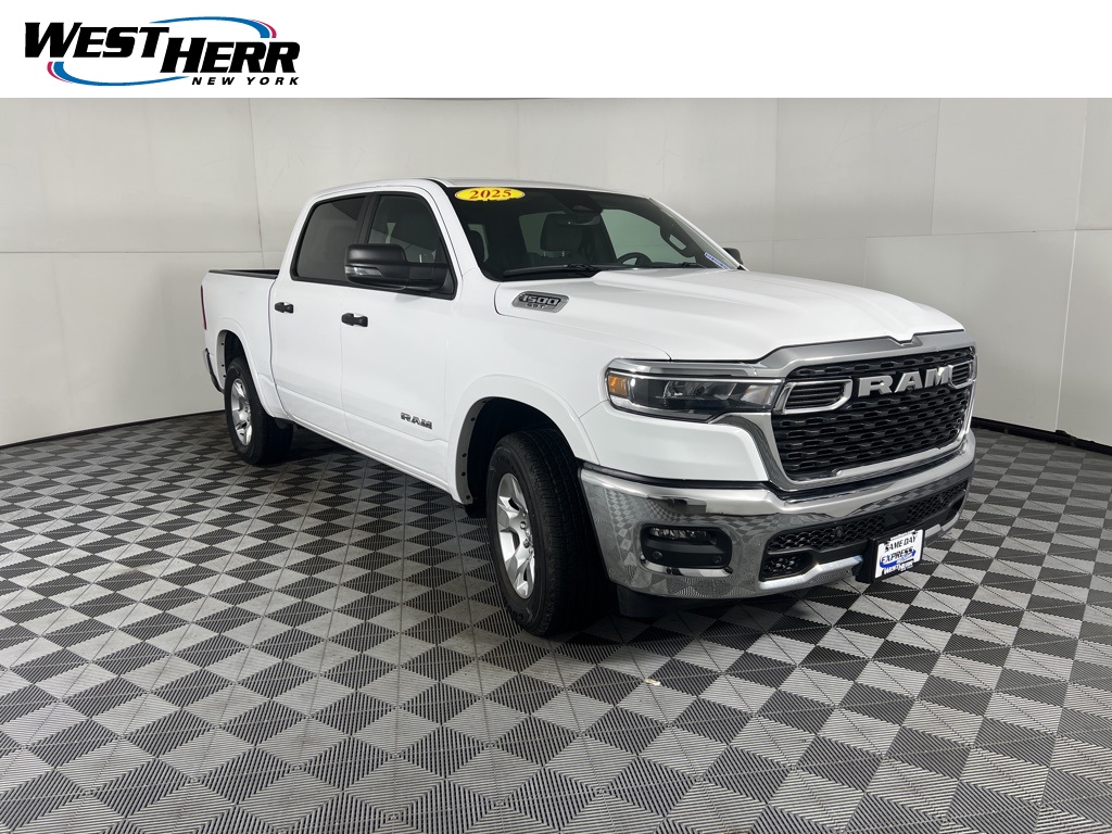 2025 RAM 1500 Big Horn Crew Cab 4WD