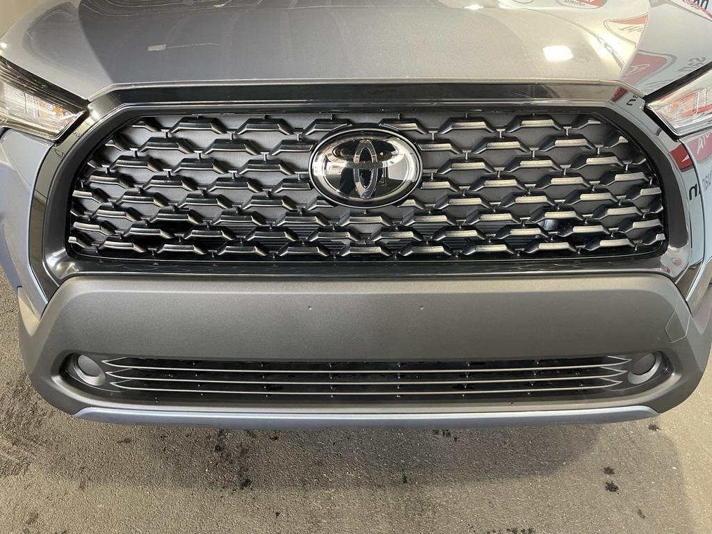 Thumbnail: 2025 Toyota Corolla Cross - 10