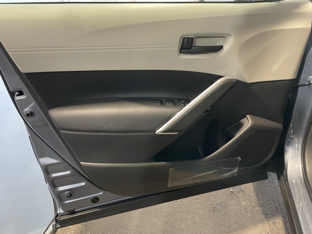 Thumbnail: 2025 Toyota Corolla Cross - 25