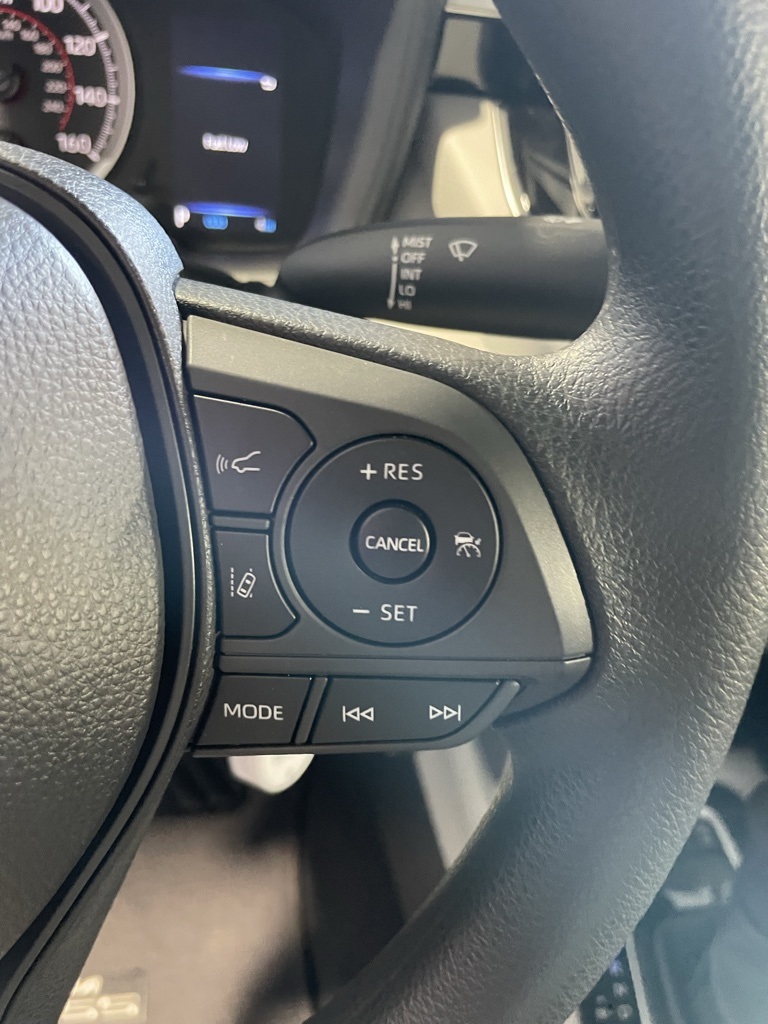 Thumbnail: 2025 Toyota Corolla Cross - 31