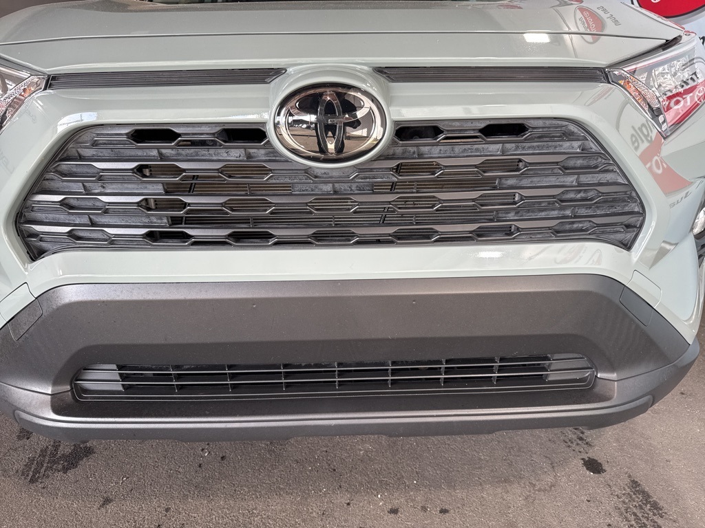 Thumbnail: 2021 Toyota RAV4 - 14