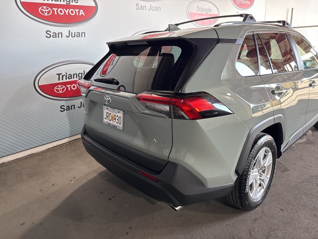Thumbnail: 2021 Toyota RAV4 - 21