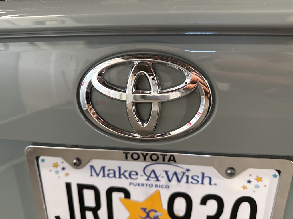 Thumbnail: 2021 Toyota RAV4 - 23