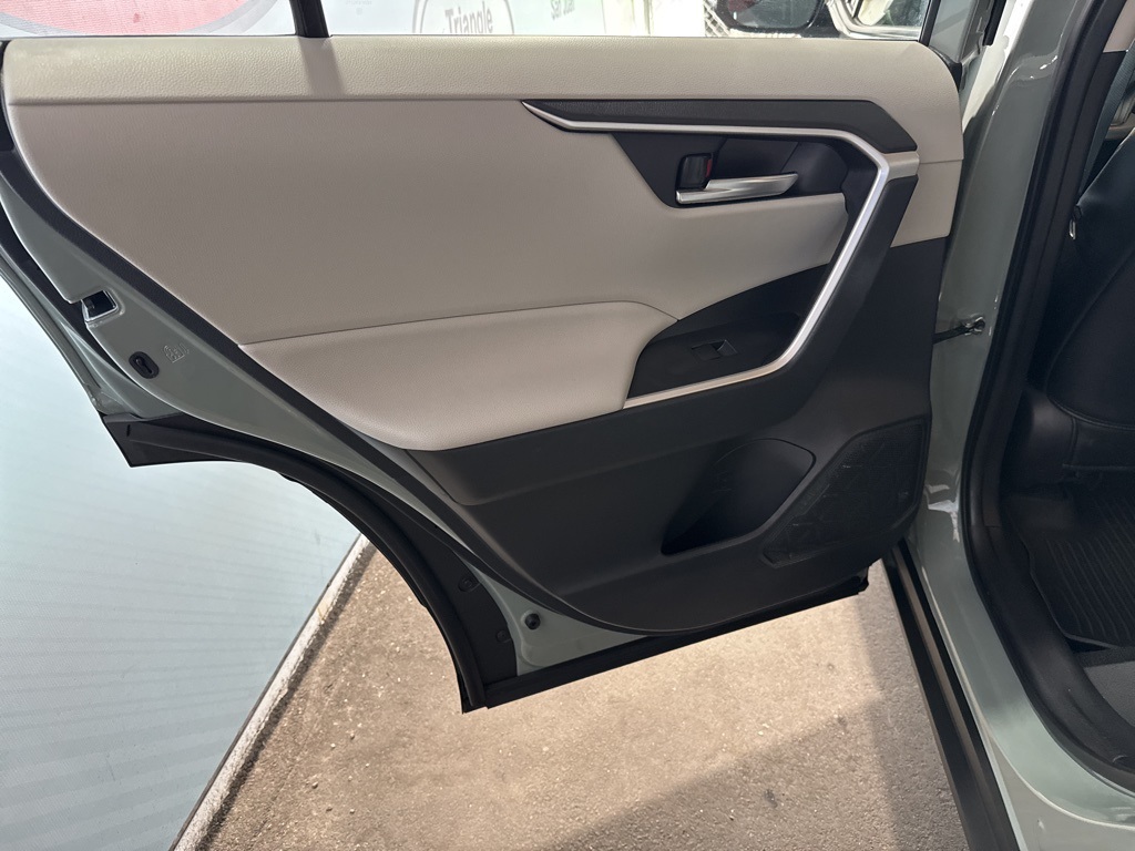 Thumbnail: 2021 Toyota RAV4 - 26