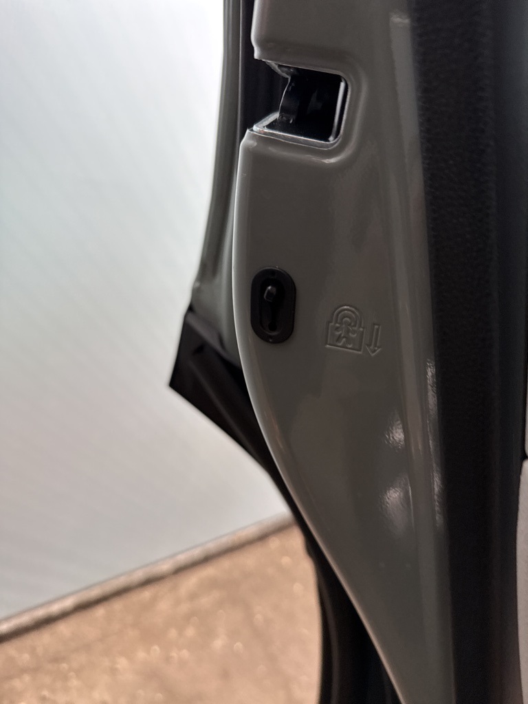 Thumbnail: 2021 Toyota RAV4 - 28