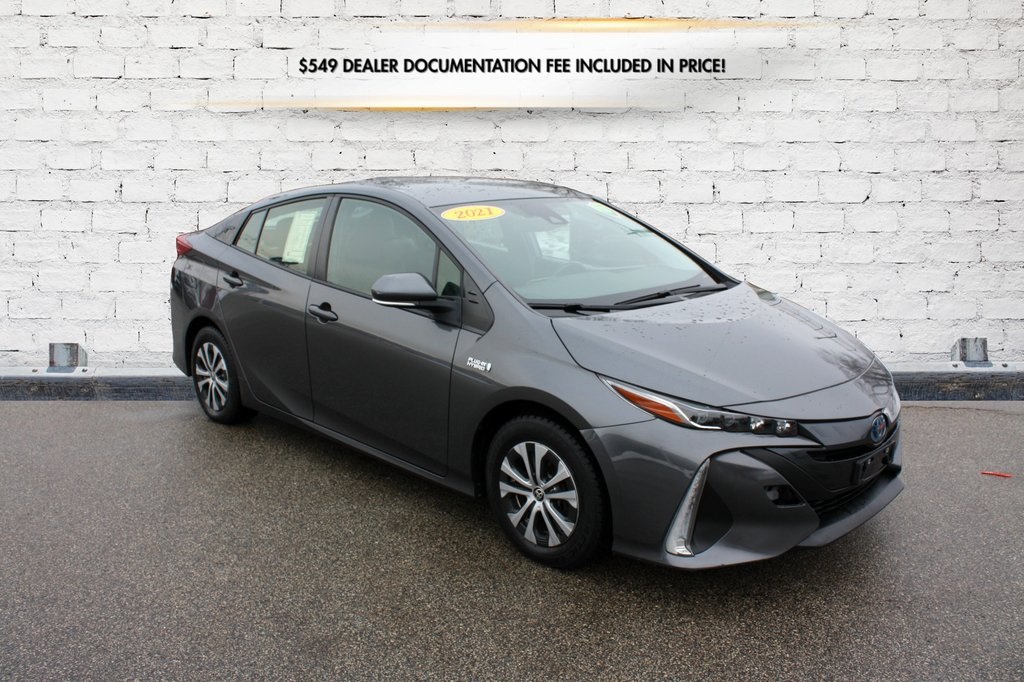 2021 Toyota Prius Prime XLE's photo