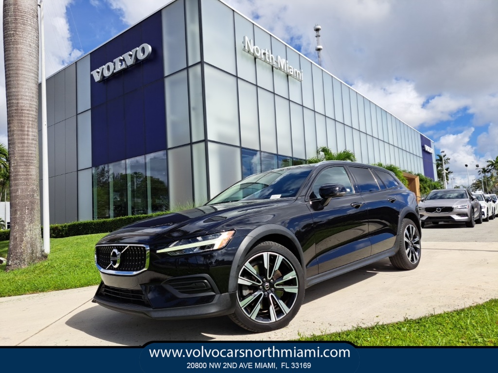 2020 Volvo V60 Cross Country T5