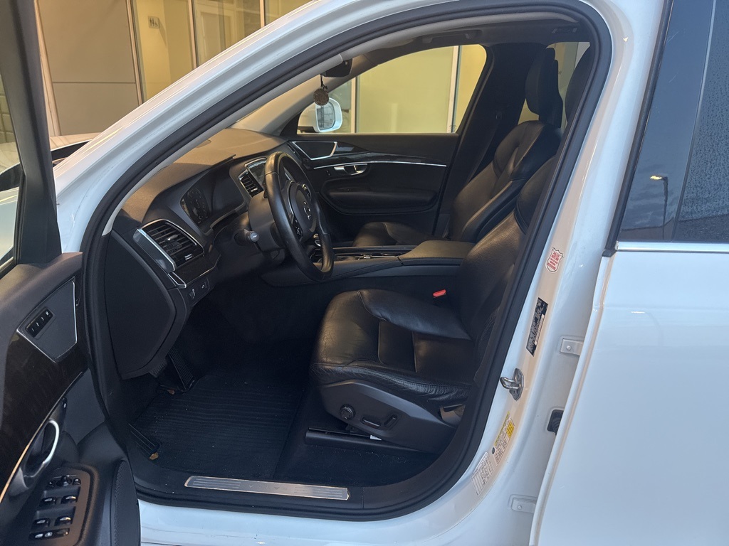 2018 Volvo XC90 T6 Momentum White at Classic Elite Chevrolet Hwy 6