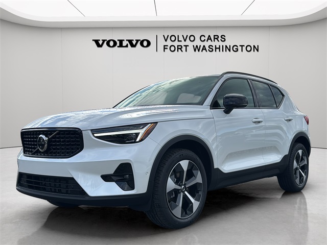 2026 Volvo XC40 Plus's photo
