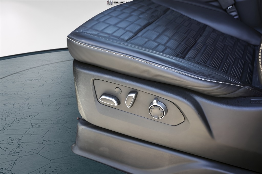 Used Car 2023 Cadillac Escalade  Sport Platinum For Sale Under $90,000 In Austin, Texas