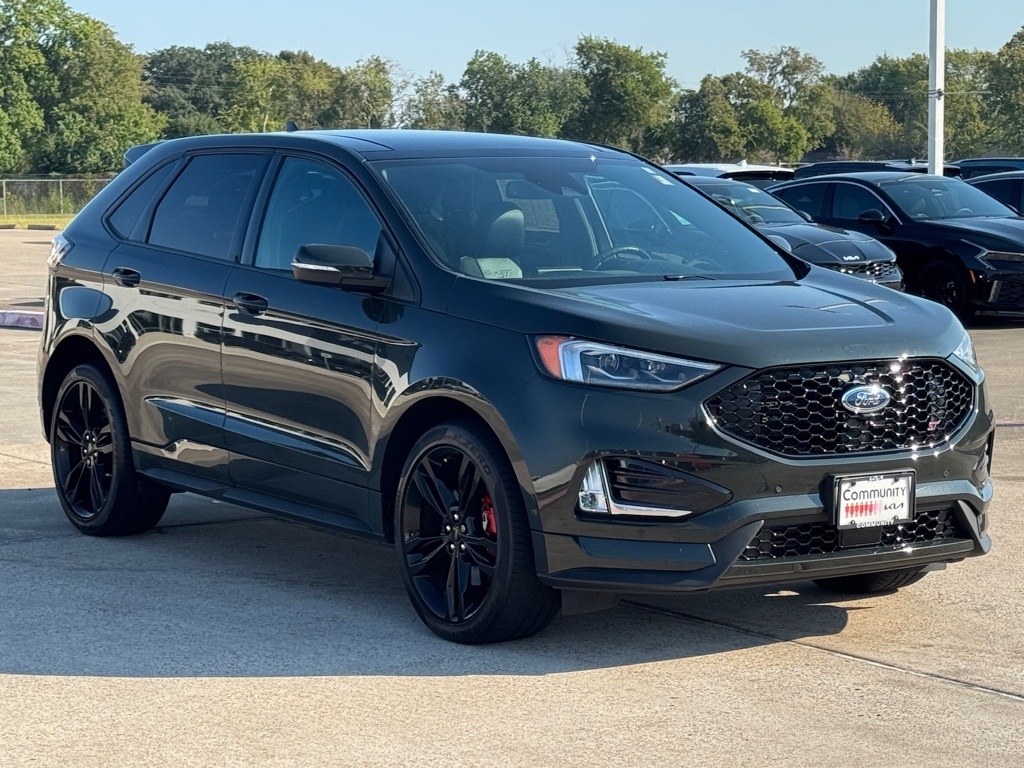 2024 Ford Edge ST - 11