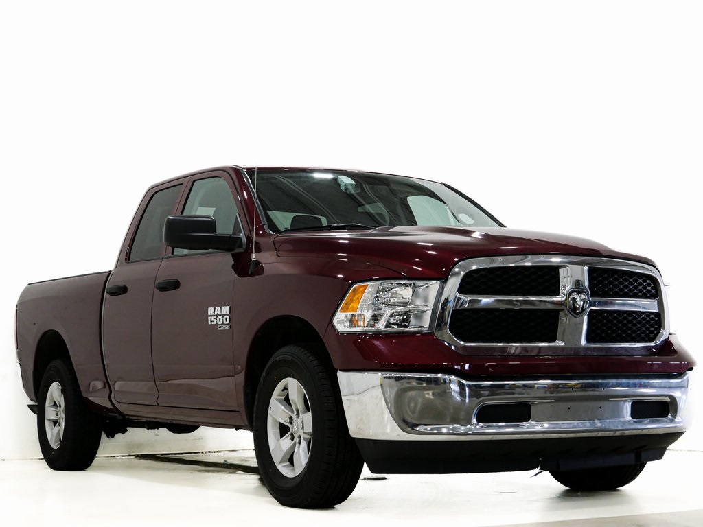 2024 RAM 1500 Classic SLT Quad Cab 4WD