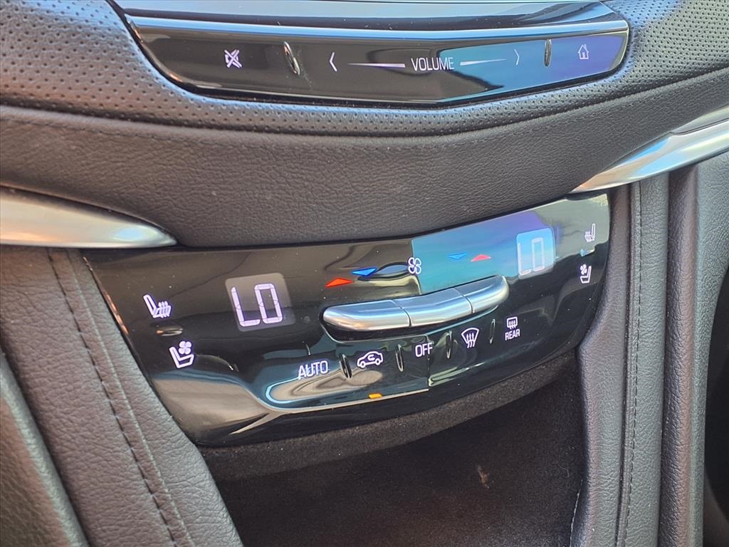 2017 Cadillac XT5 Premium Luxury Silver at Bayway Cadillac of The Woodlands