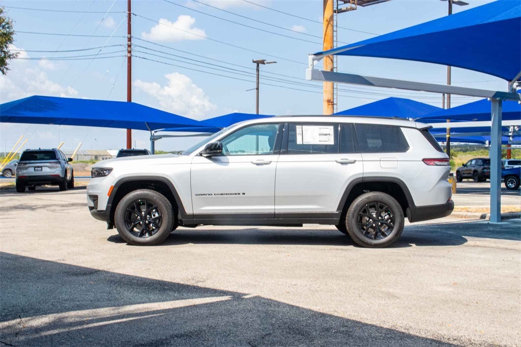 New Car 2025 Jeep Grand Cherokee L  Altitude X For Sale Under $40,000 In San Marcos, Texas