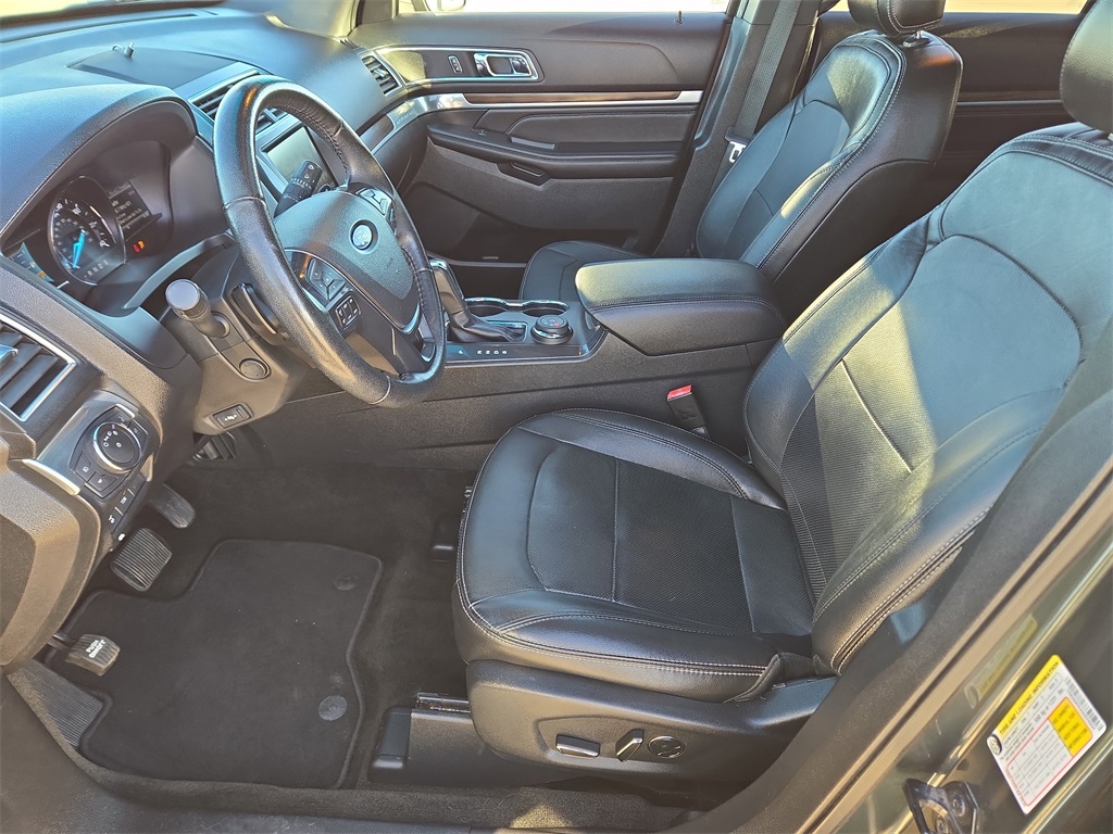 2016 Ford Explorer Limited Gray at Community Honda