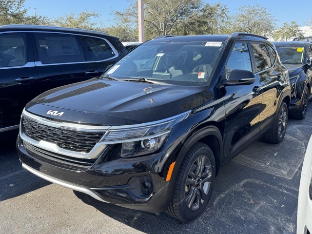 2023 Kia Seltos S FWD