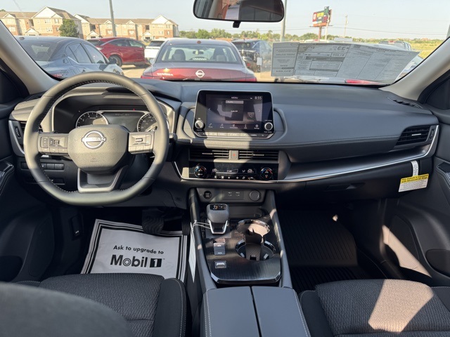 2026 Nissan Rogue SV photo 3