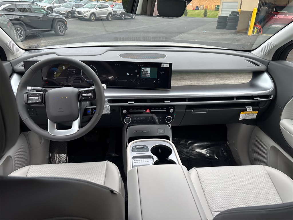 2026 Hyundai Ioniq SEL photo 15