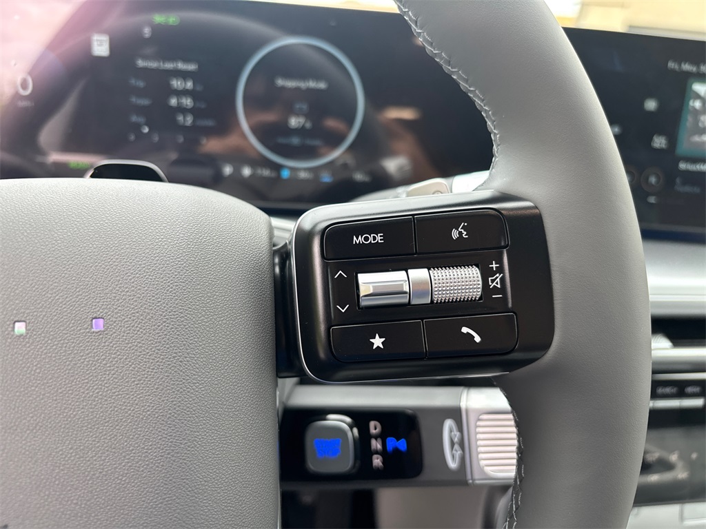 2026 Hyundai Ioniq SEL photo 23