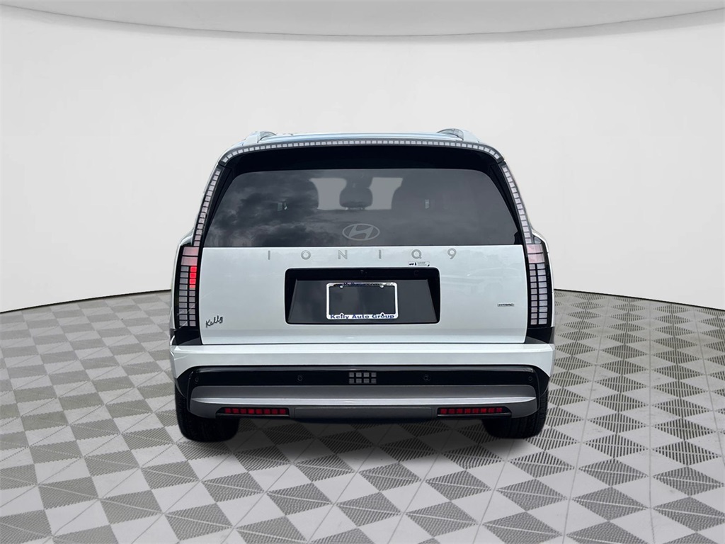 2026 Hyundai Ioniq SEL photo 6