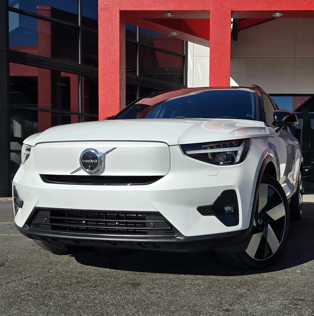2023 Volvo XC40 Recharge Twin Ultimate eAWD