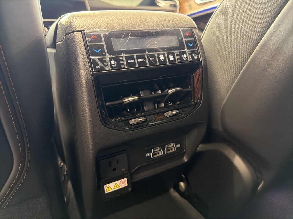 2025 Jeep Grand Cherokee Summit - 10