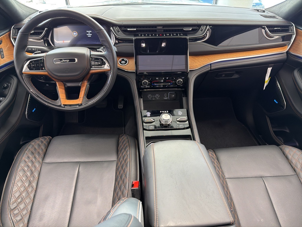 2025 Jeep Grand Cherokee Summit - 11