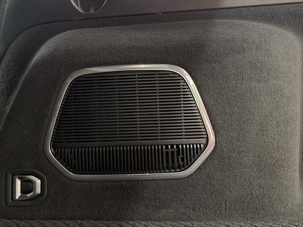 2025 Jeep Grand Cherokee Summit - 6