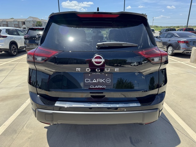 2026 Nissan Rogue SV photo 5
