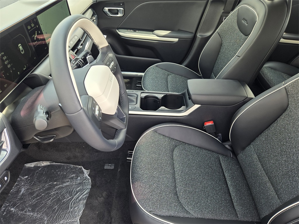2025 Kia K4 GT-Line - 8