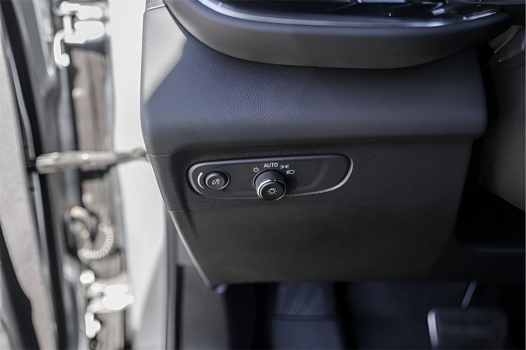 Used Car 2023 Buick Envision  Essence For Sale Under $30,000 In Austin, Texas