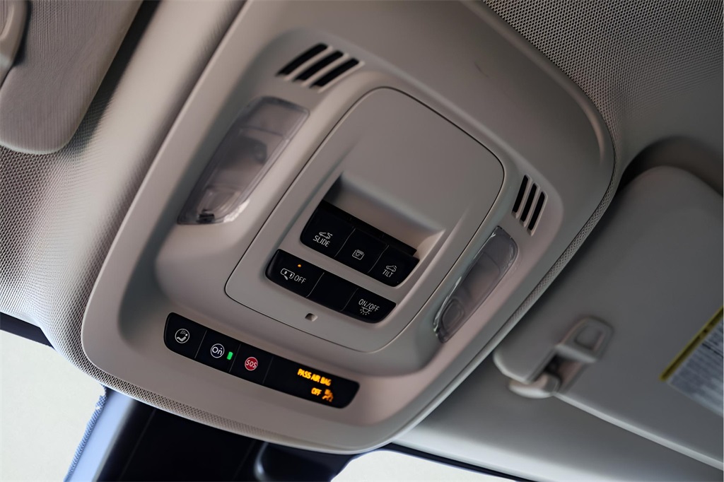 Used Car 2023 Buick Envision  Essence For Sale Under $30,000 In Austin, Texas