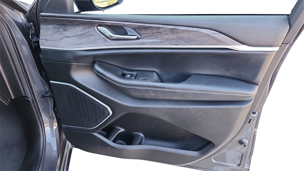 2022 Jeep Grand Cherokee