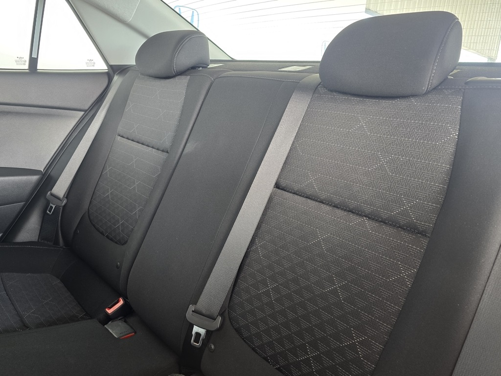 Thumbnail: 2023 Kia Rio - 13