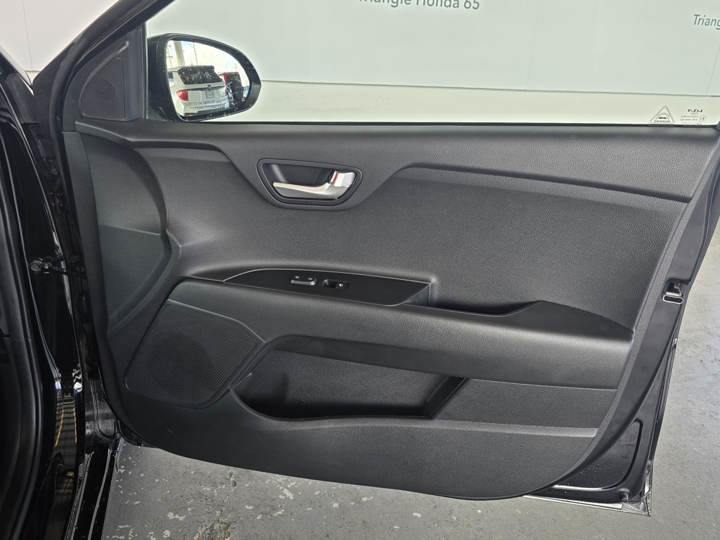 Thumbnail: 2023 Kia Rio - 19