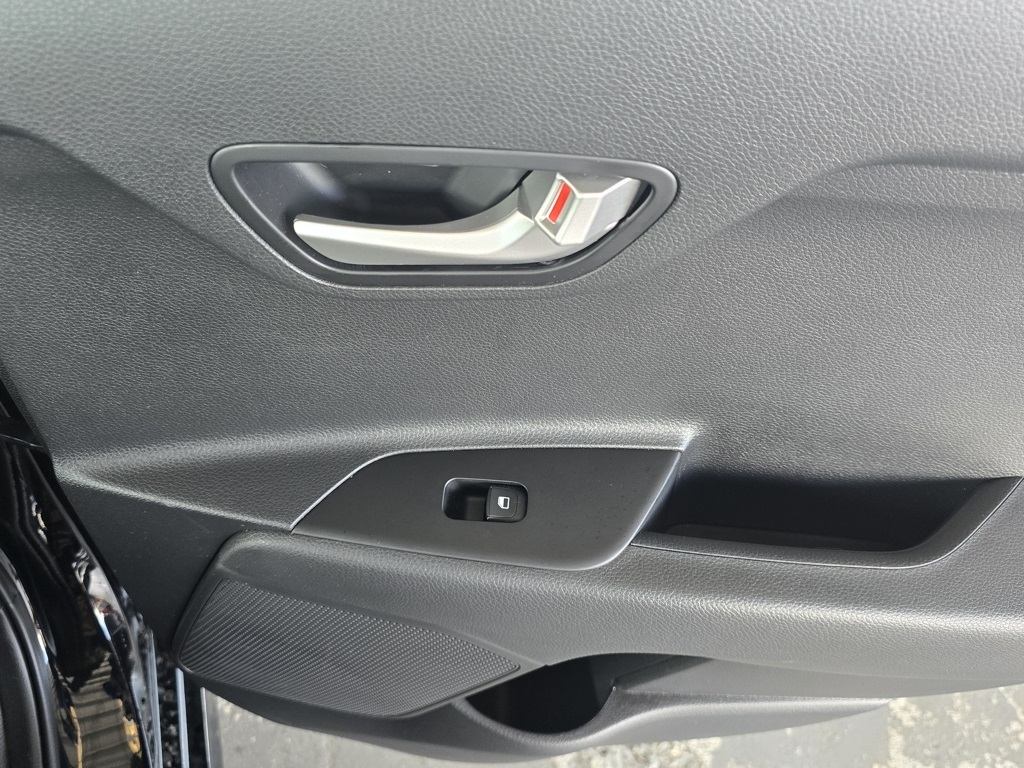 Thumbnail: 2023 Kia Rio - 22