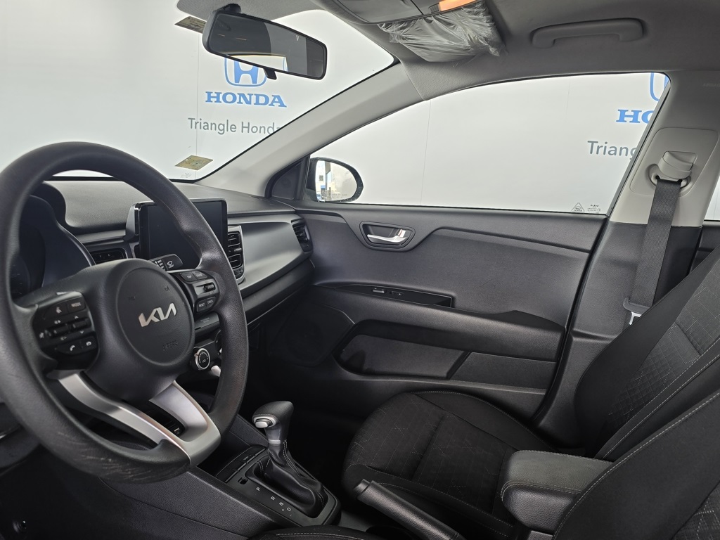 Thumbnail: 2023 Kia Rio - 8