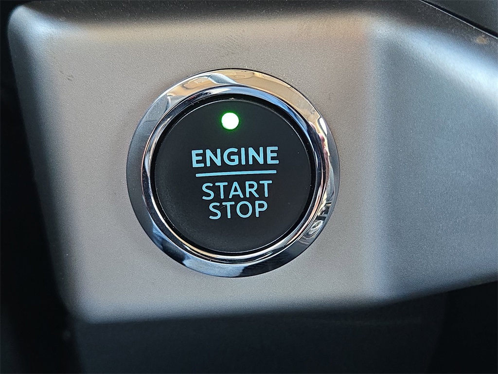 2023 Ford Expedition XLT Gray at Baytown Hyundai