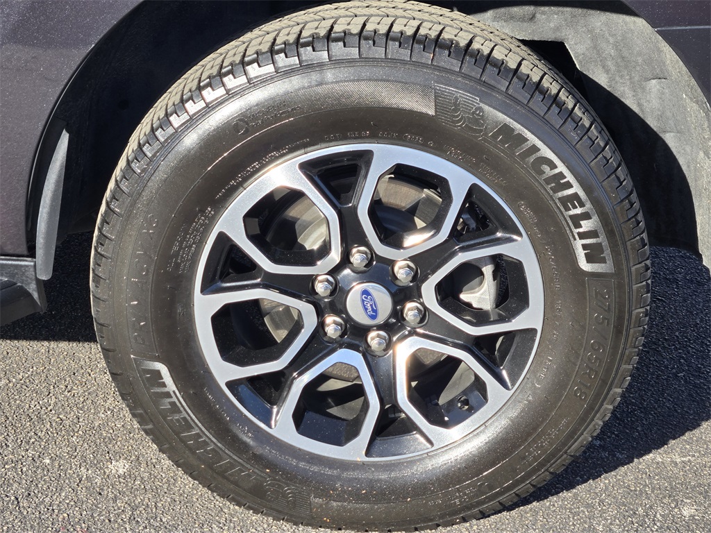 2023 Ford Expedition XLT Gray at Baytown Hyundai