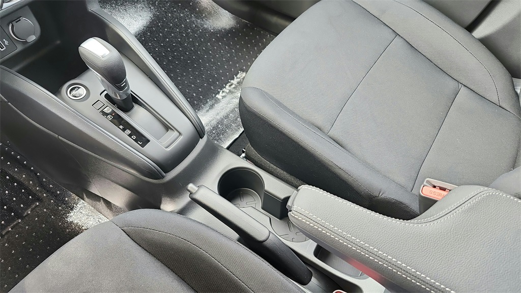 2025 Nissan Kicks Play