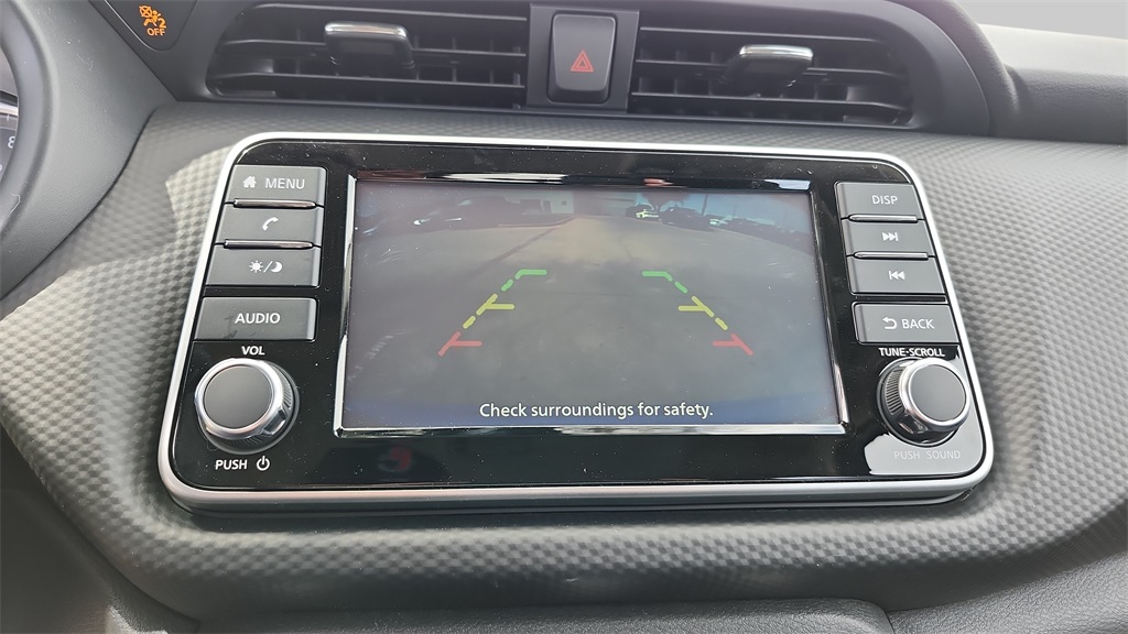 2025 Nissan Kicks Play