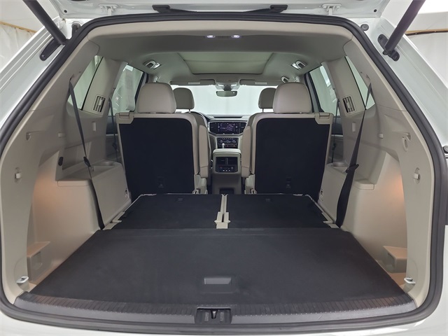 2021 – Volkswagen – Atlas