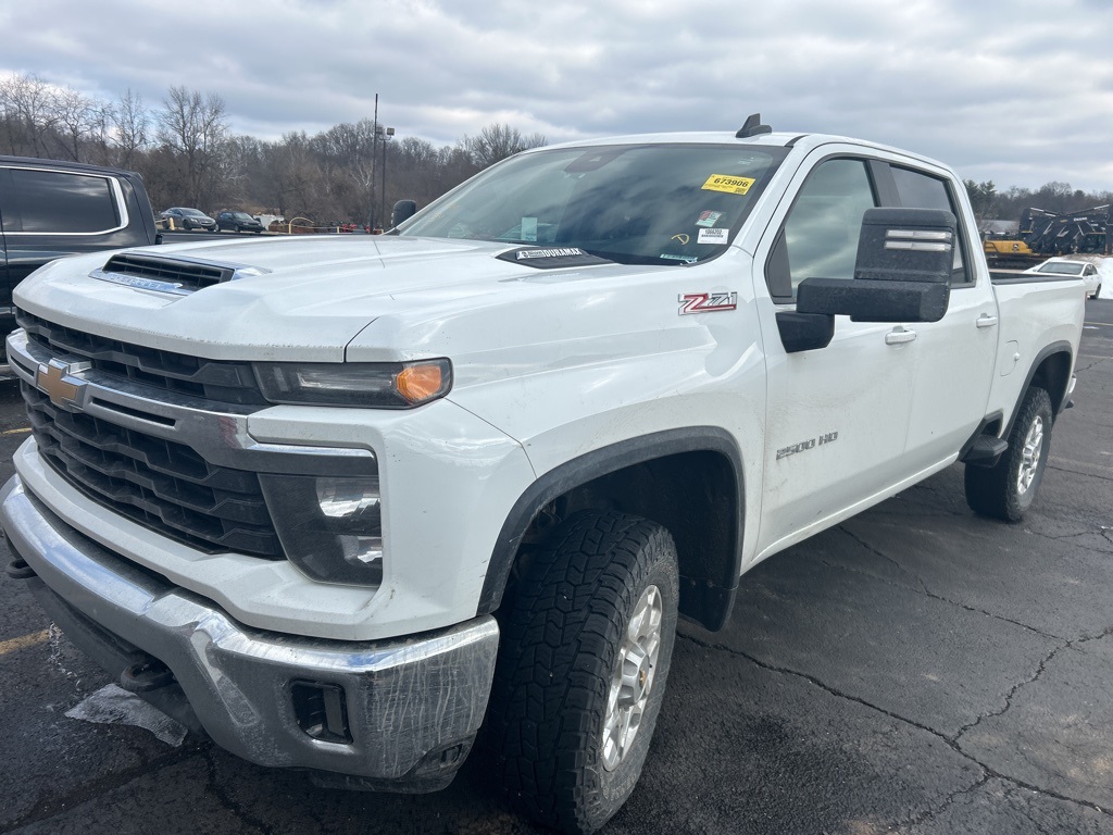 2024 Chevrolet Silverado 2500HD LT Crew Cab 4WD