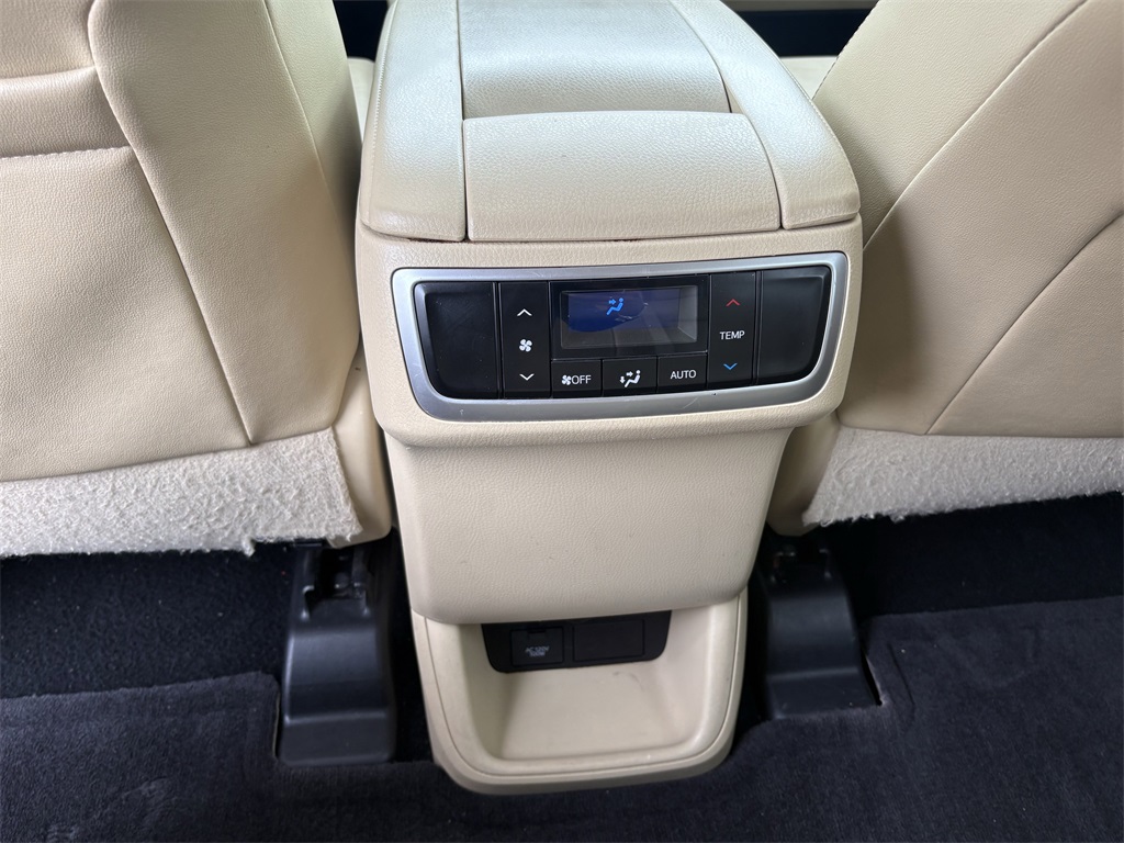 2016 Toyota Highlander XLE V6 Gold at Westside Lexus