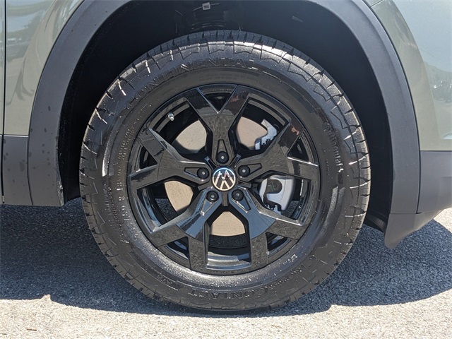 2025 Volkswagen Atlas 2.0T Peak Edition - 9