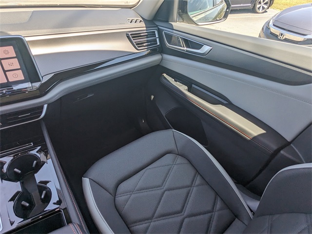 2025 Volkswagen Atlas 2.0T Peak Edition Green at Stokes Volkswagen