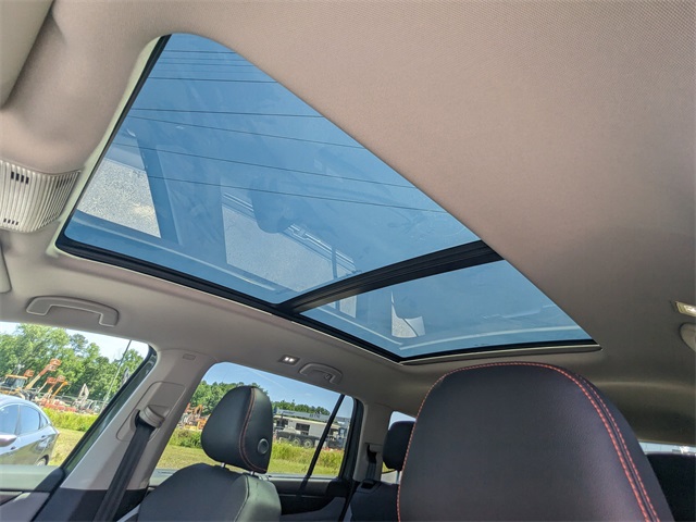 2025 Volkswagen Atlas 2.0T Peak Edition Green at Stokes Volkswagen