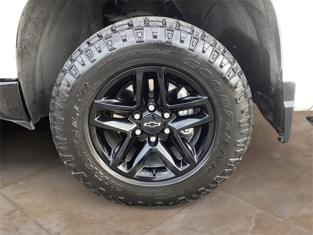 Used Car 2023 Chevrolet Silverado 1500  Custom Trail Boss For Sale Under $40,000 In San Antonio, Texas