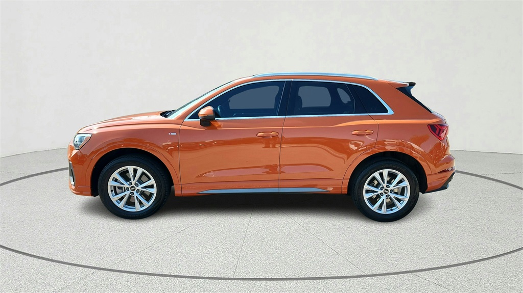 2022 Audi Q3
