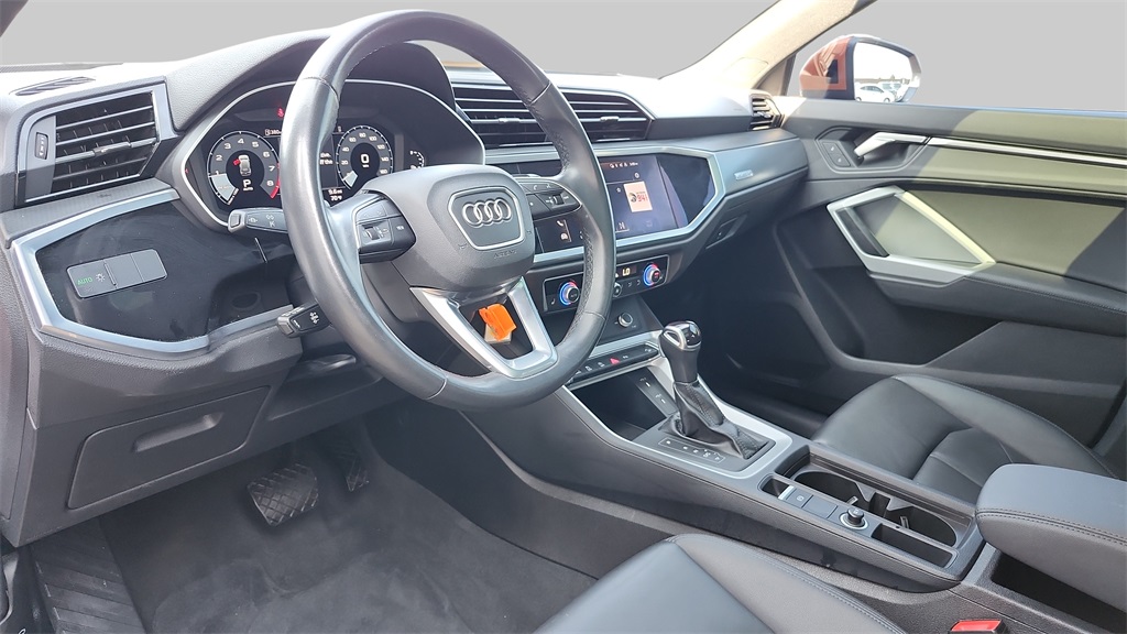2022 Audi Q3